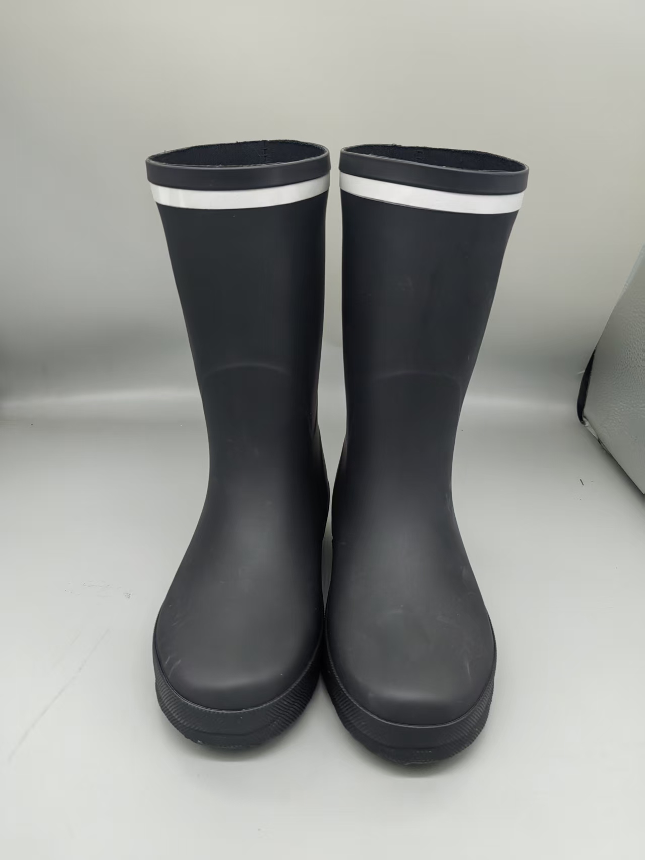Dziecięce buty zimowe z lateksu
