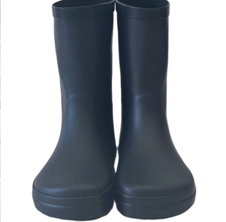 Dziecięce buty lateksowe